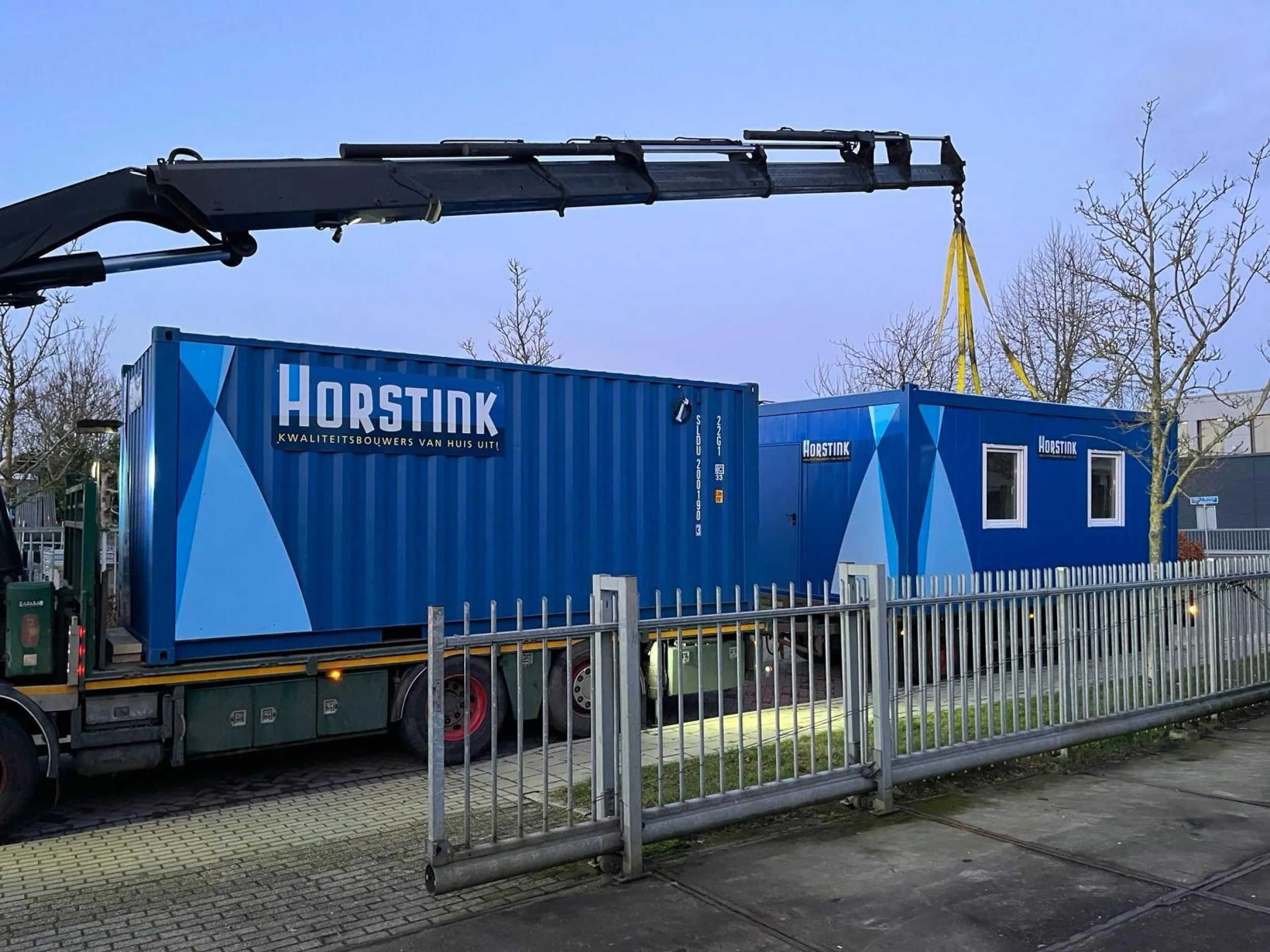Kantoor unit op vragchtwagen