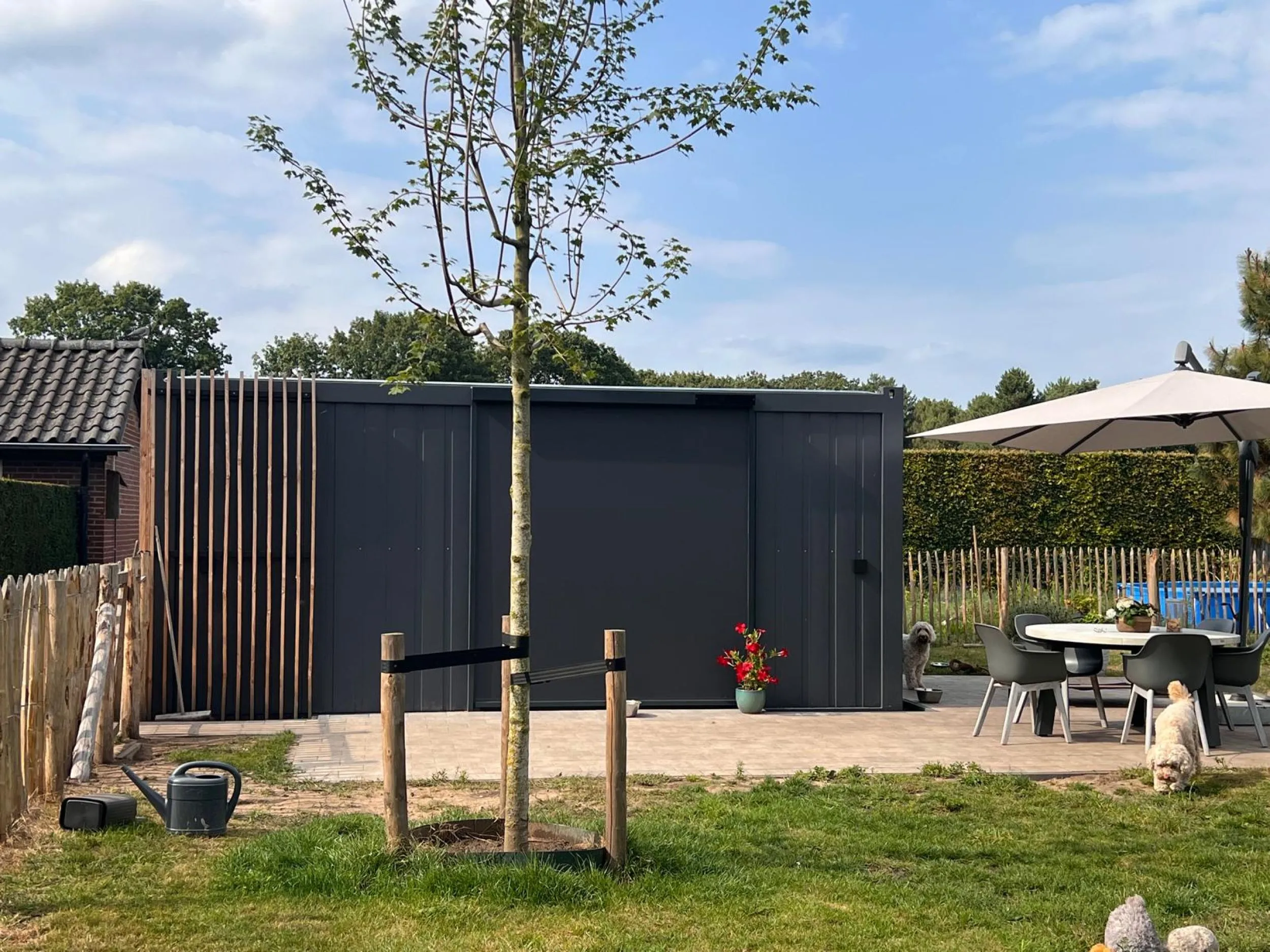 Kantoor unit met tuin