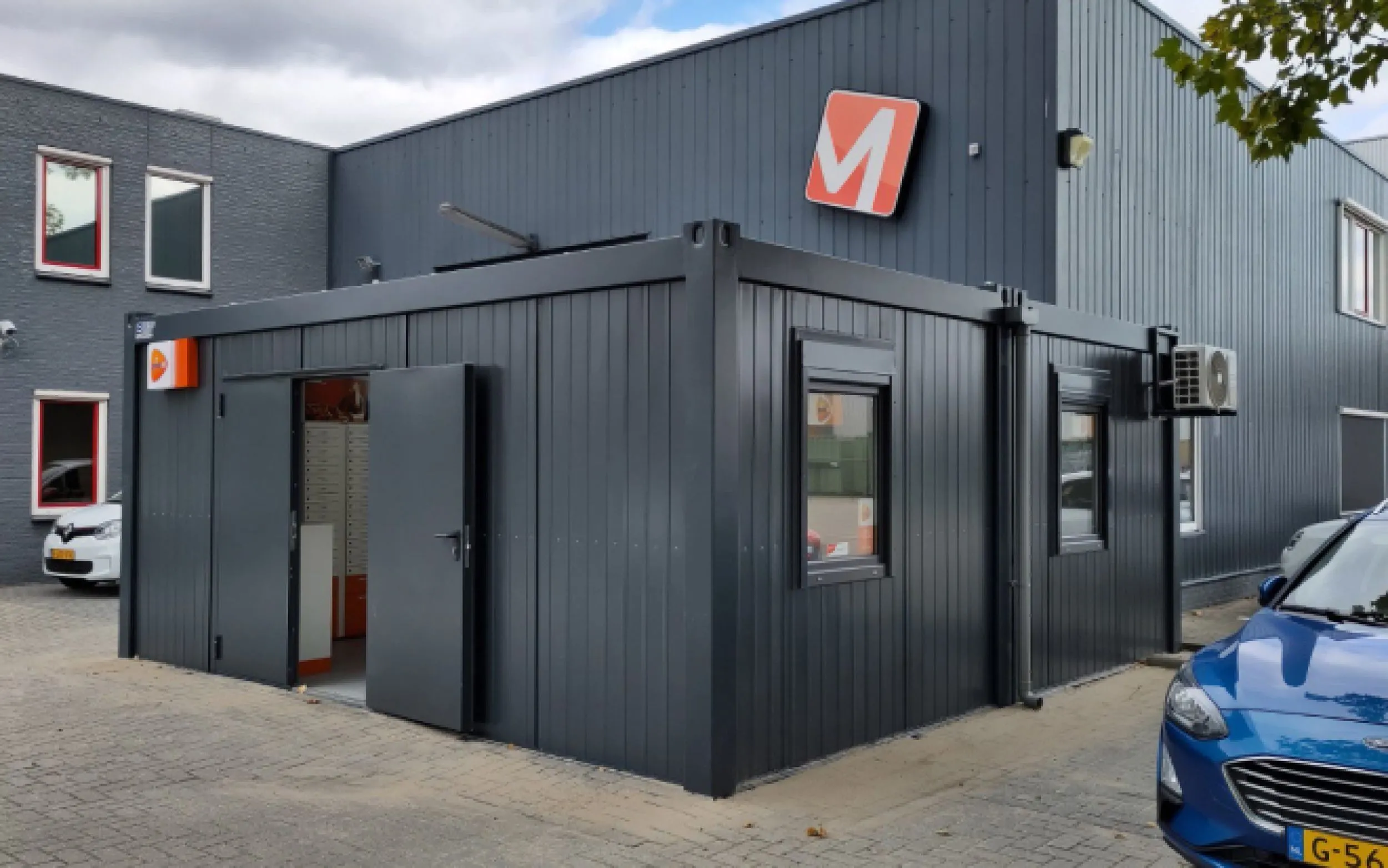 Kantoorunit als PostNL punt