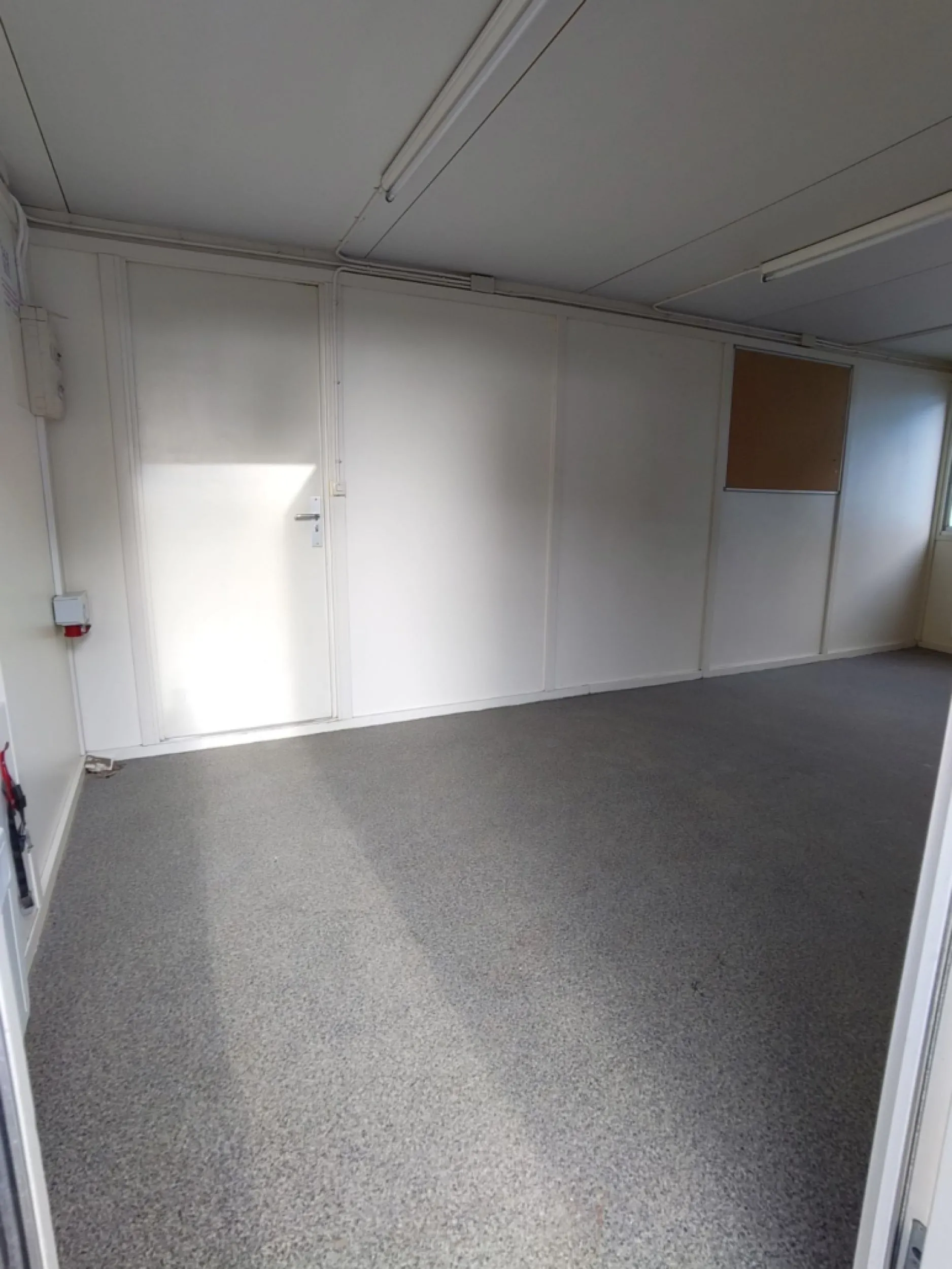 Kantoorunit 3 x 10 meter binnen