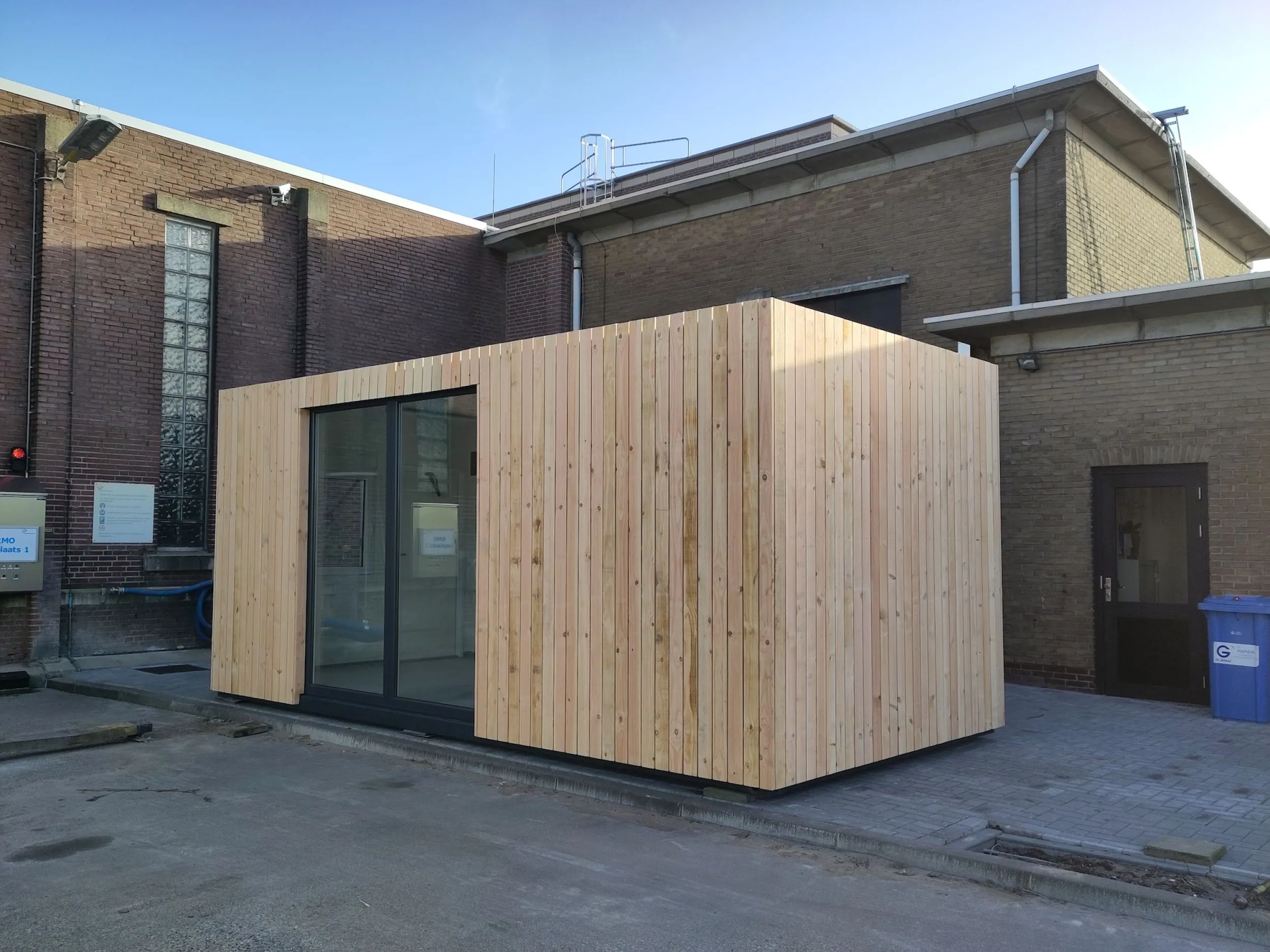 Woon unit hout