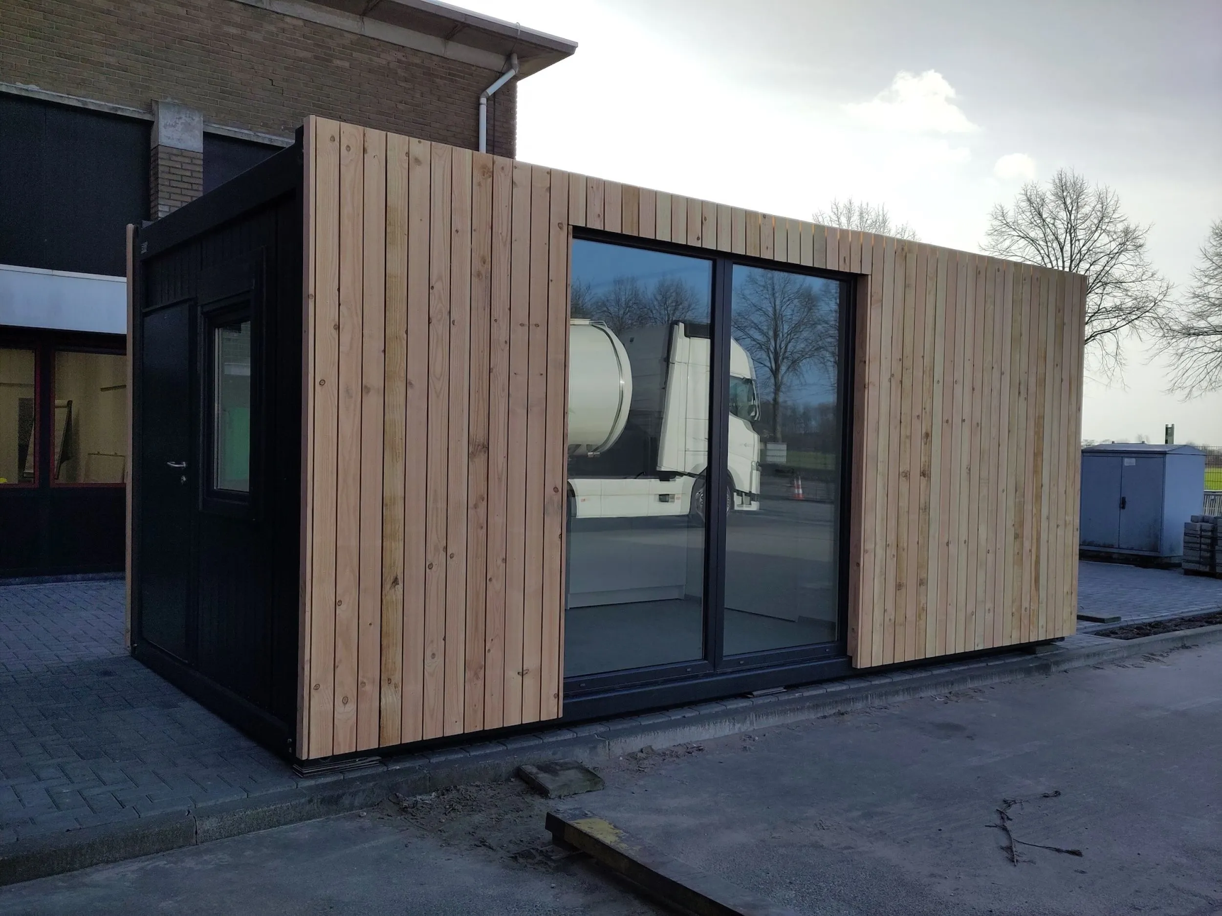 Woon unit hout