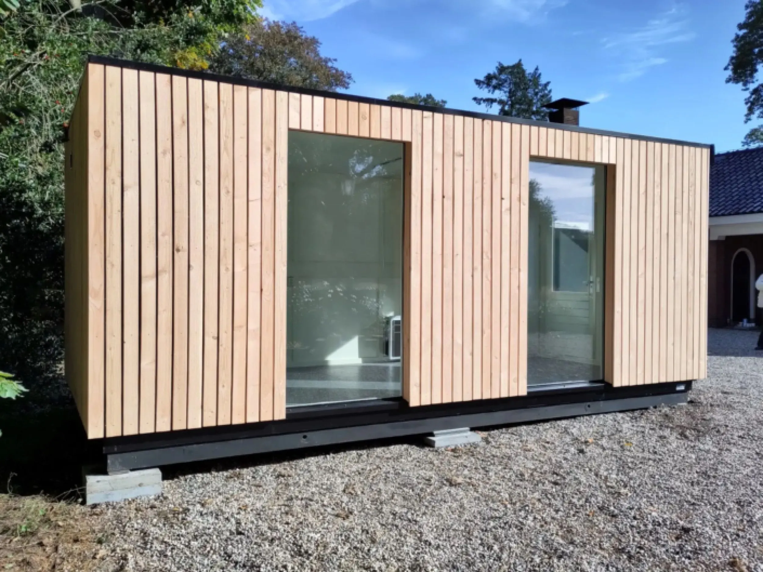 Tuinkantoor met glas