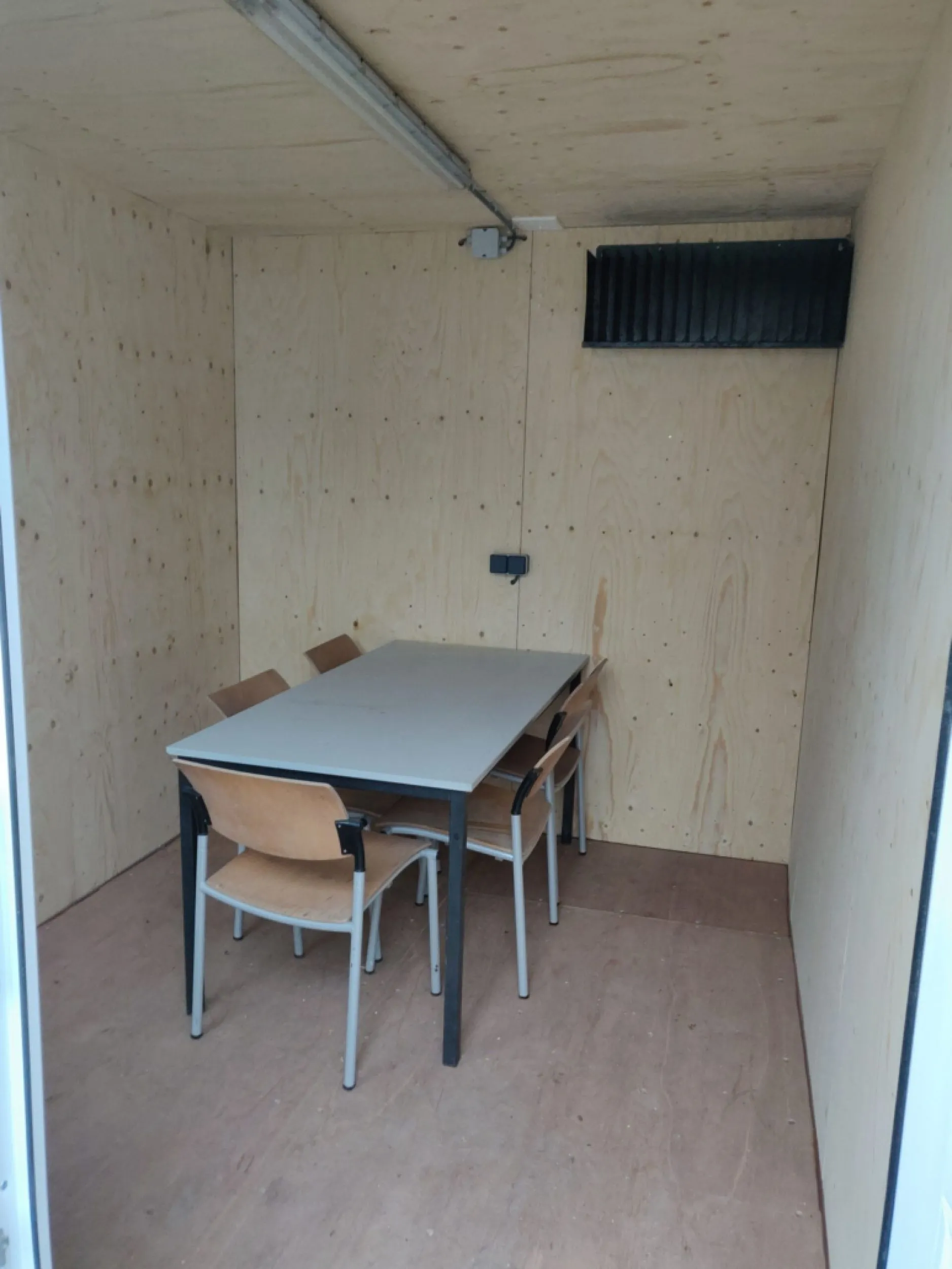 container als kantoor ruimte
